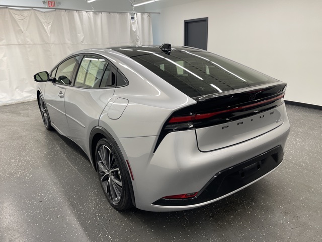 2024 Toyota Prius XLE photo 3