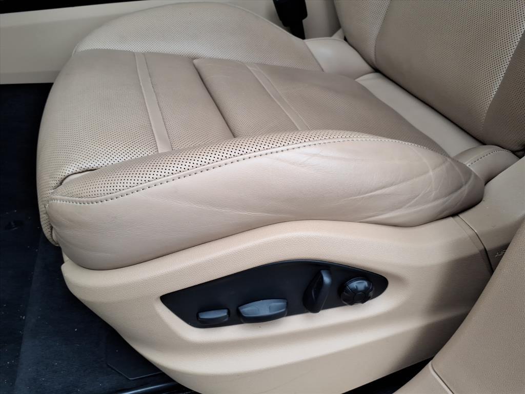 2023 Porsche Cayenne Coupe Platinum Edition photo 6