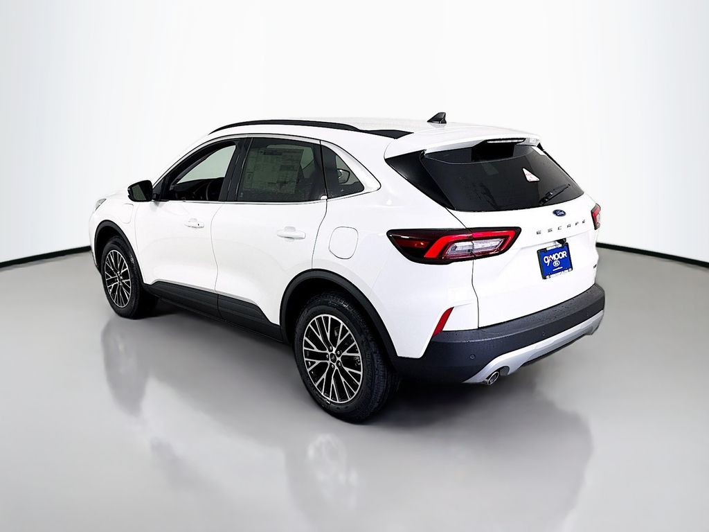 2025 Ford Escape Plug-In Hybrid photo 3