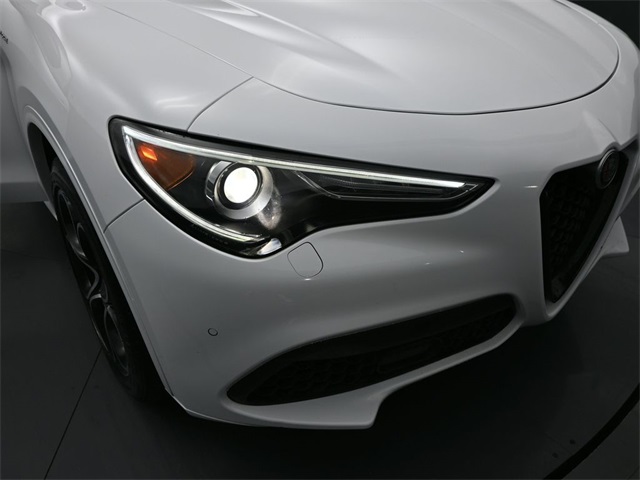 2022 Alfa Romeo Stelvio Ti Sport photo 27