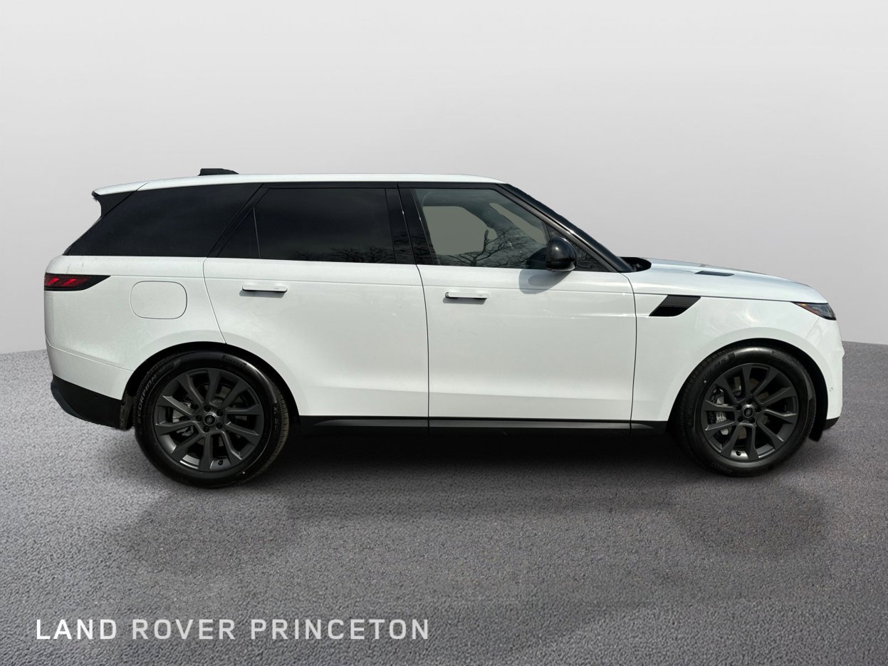 2025 Land Rover Range Rover Sport P360 S photo 4