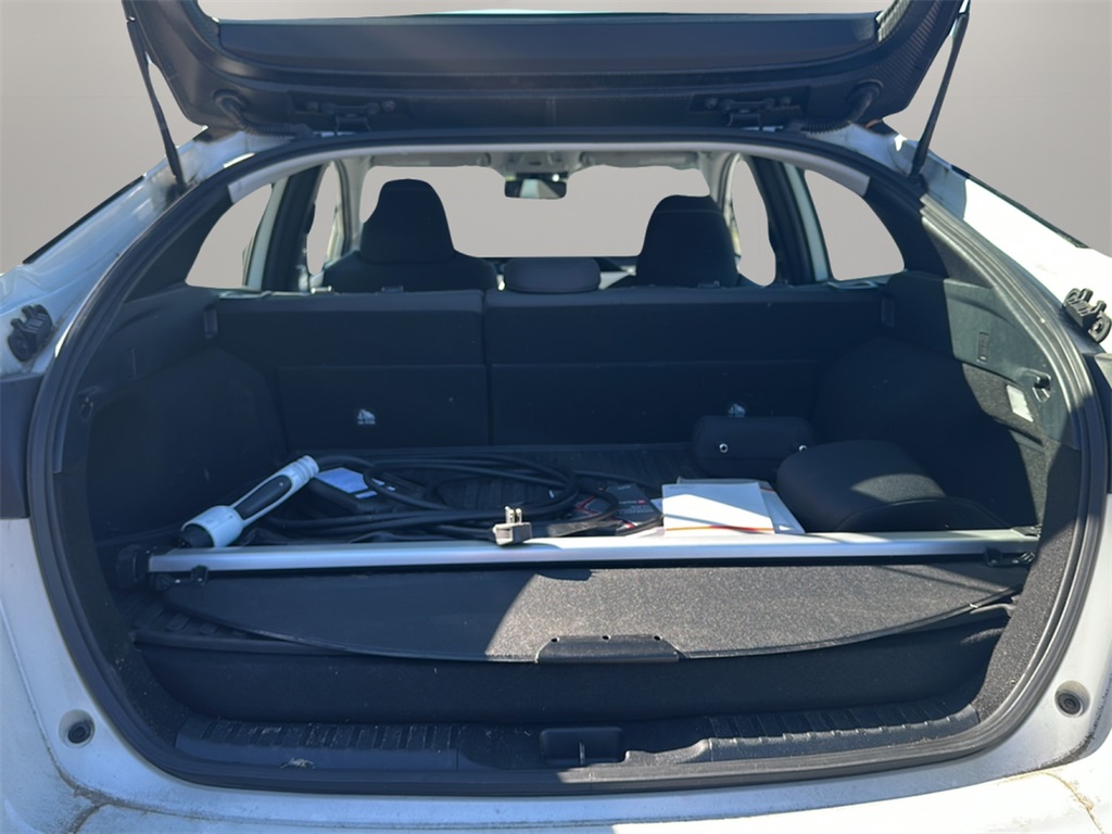 2020 Toyota Prius Prime LE photo 21