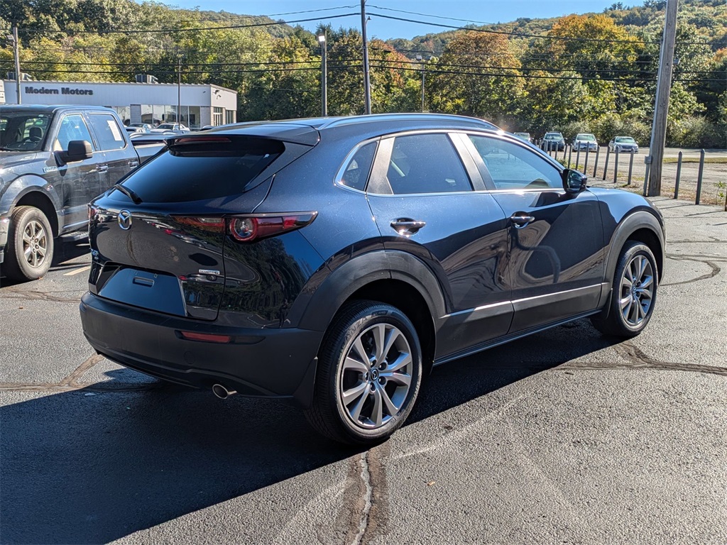 2023 Mazda CX-30 2.5 S Preferred photo 2
