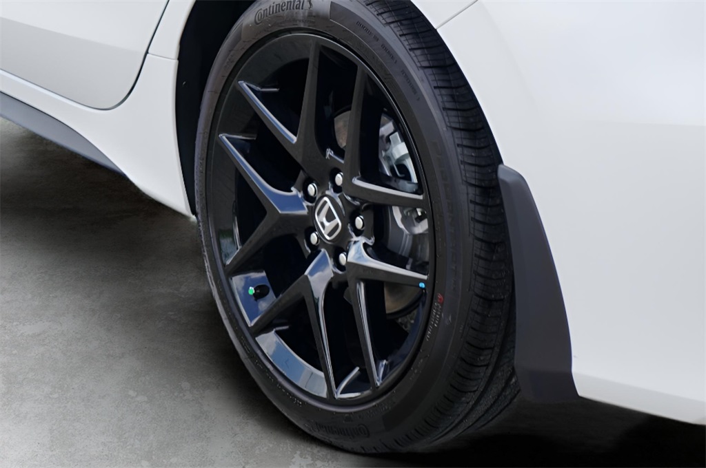2026 Honda Civic Hatchback Hybrid Sport photo 7