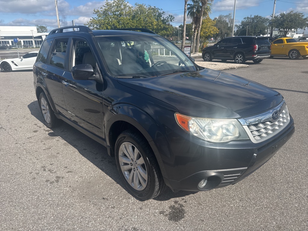 2011 Subaru Forester X Limited's photo
