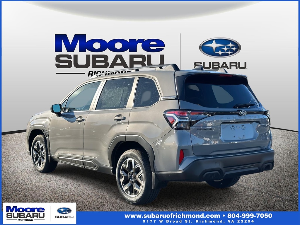 2025 Subaru Forester Premium photo 3
