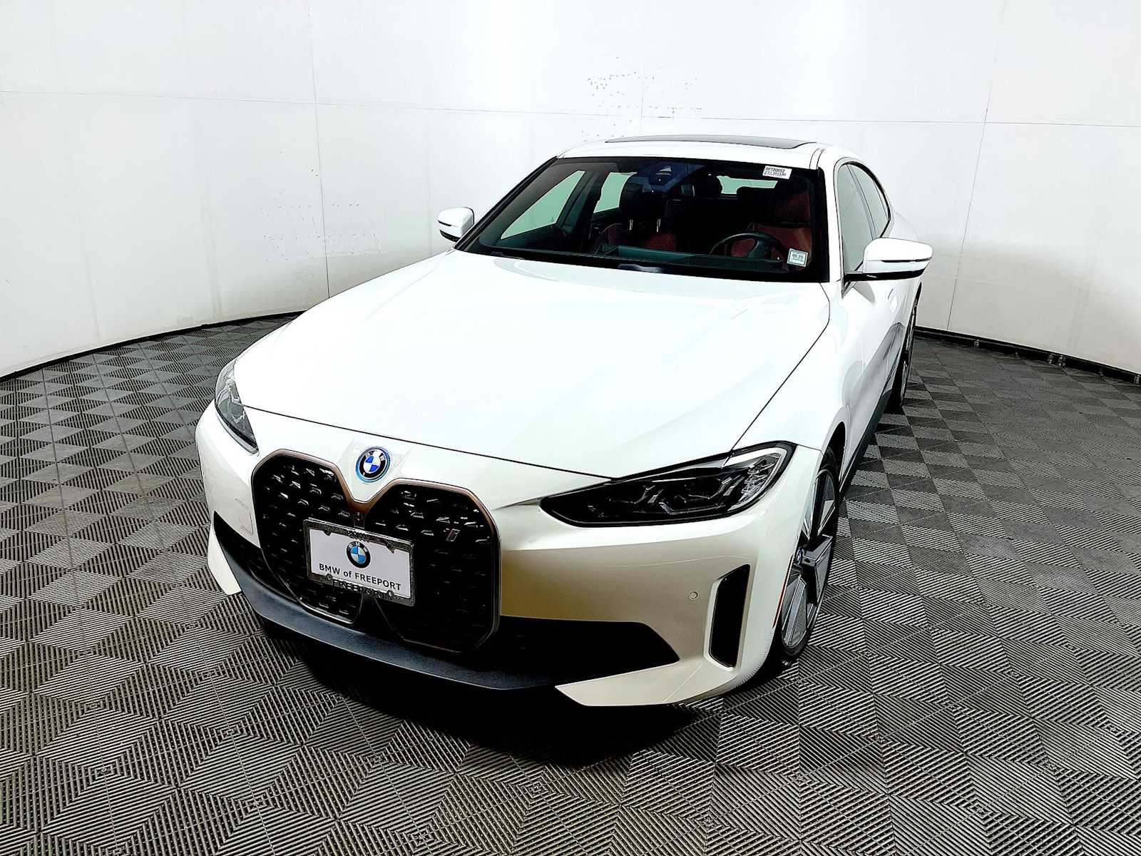 Used 2024 BMW i4 Base with VIN WBY83FB04RFT20652 for sale in Freeport, NY
