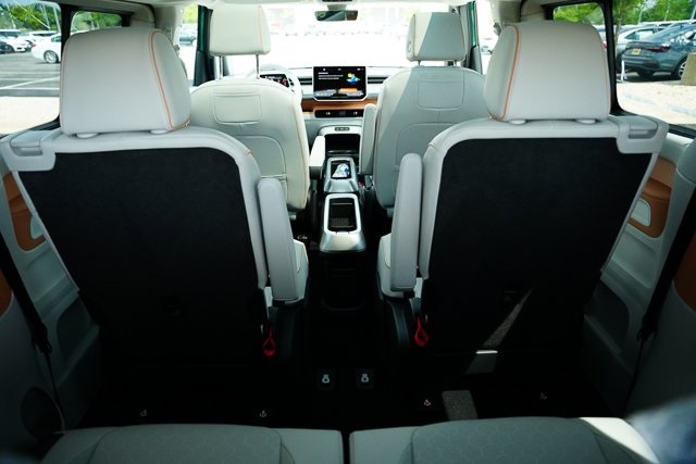 2025 Volkswagen ID. Buzz photo 29