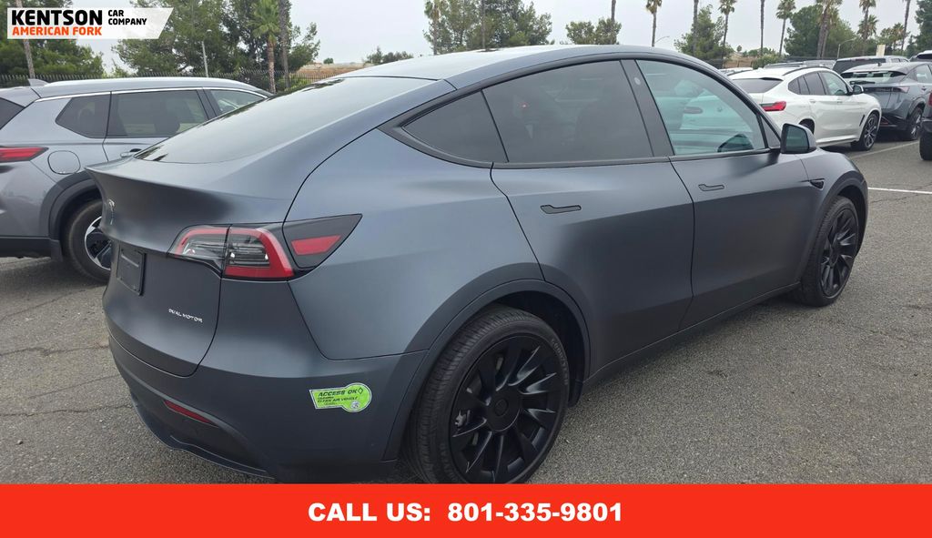 2023 Tesla Model Y Long Range photo 7