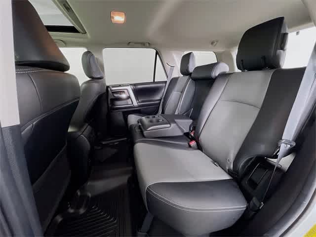 2019 Toyota 4Runner SR5 Premium photo 25
