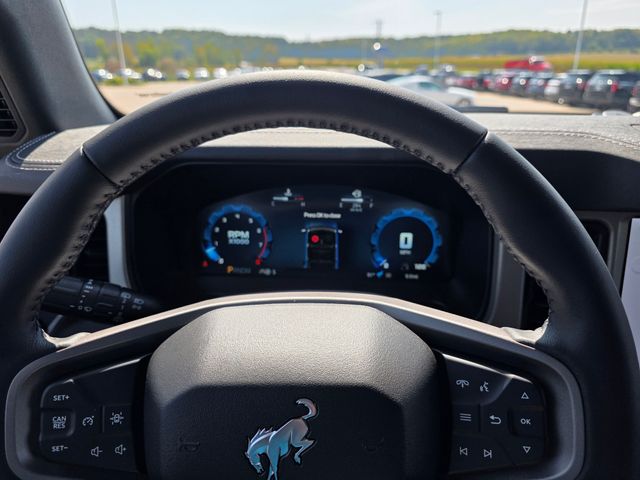 2025 Ford Bronco Outer Banks photo 11