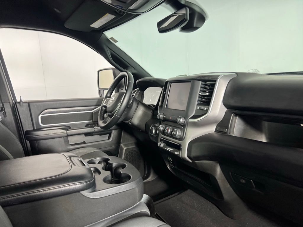 2024 Ram 2500 Big Horn photo 24