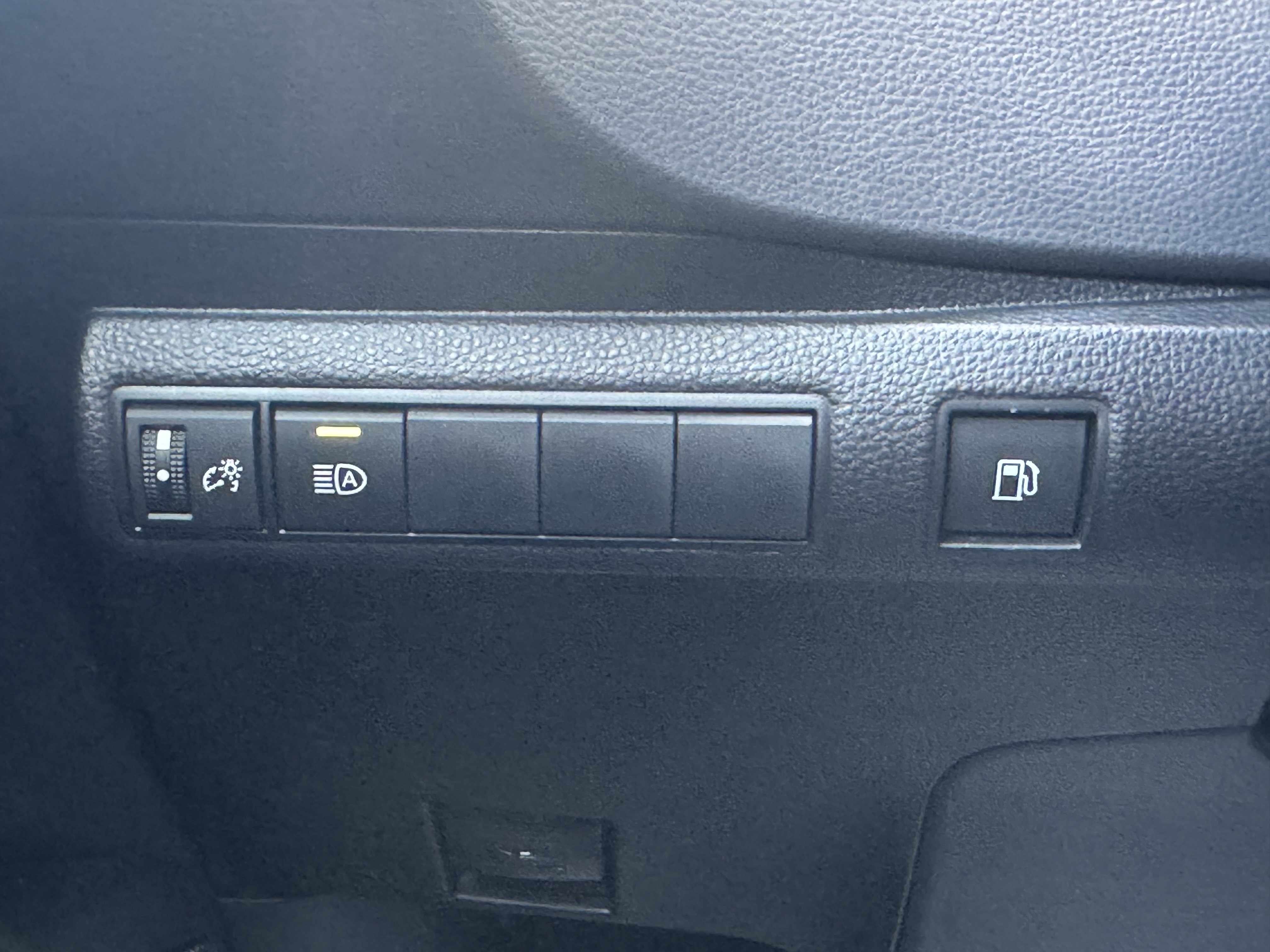 2023 Toyota Corolla Hybrid LE photo 14