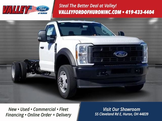 2026 Ford F-550 Super Duty Chassis Cab XL's photo