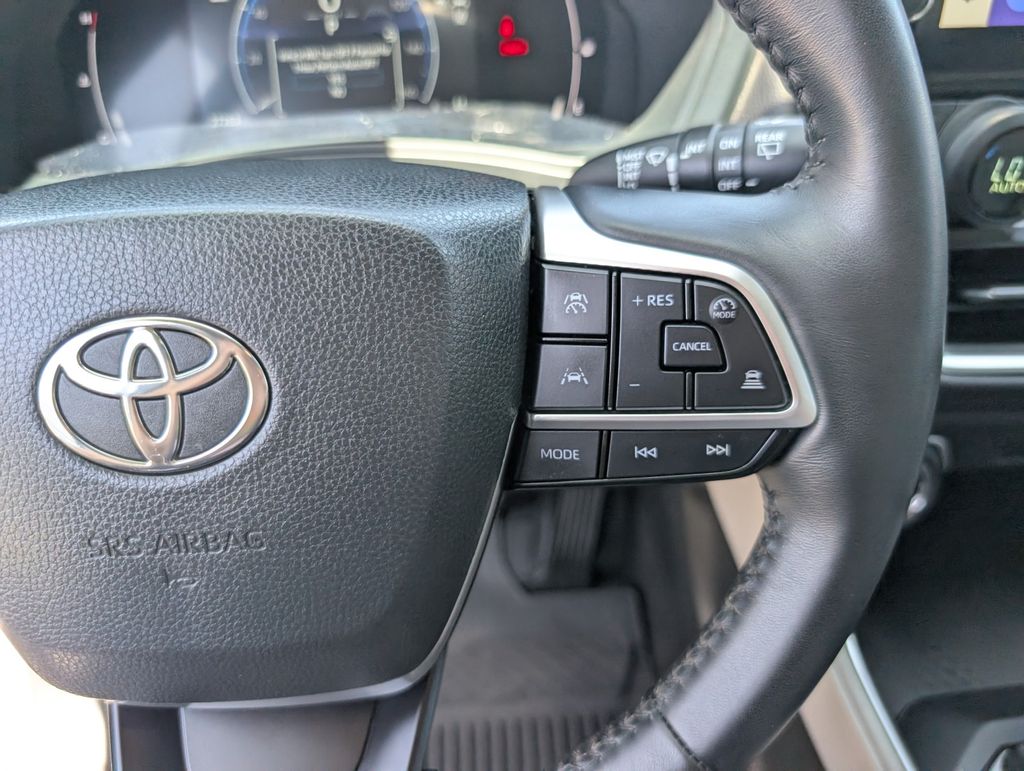 2024 Toyota Grand Highlander Limited photo 15