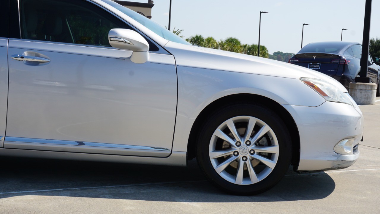 2010 Lexus ES 350 photo 9