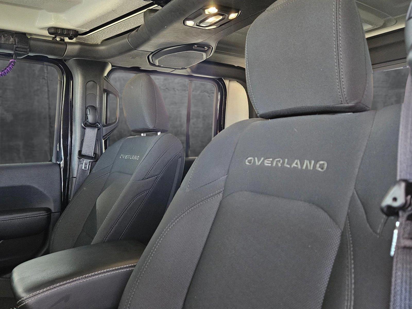 2022 Jeep Gladiator Overland photo 16