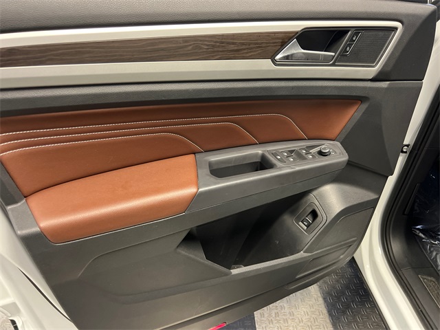 2021 Volkswagen Atlas V6 SE Technology photo 6