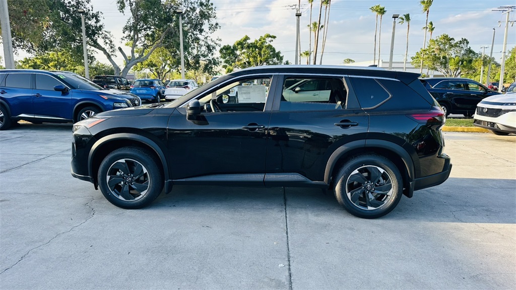 2025 Nissan Rogue SV photo 3