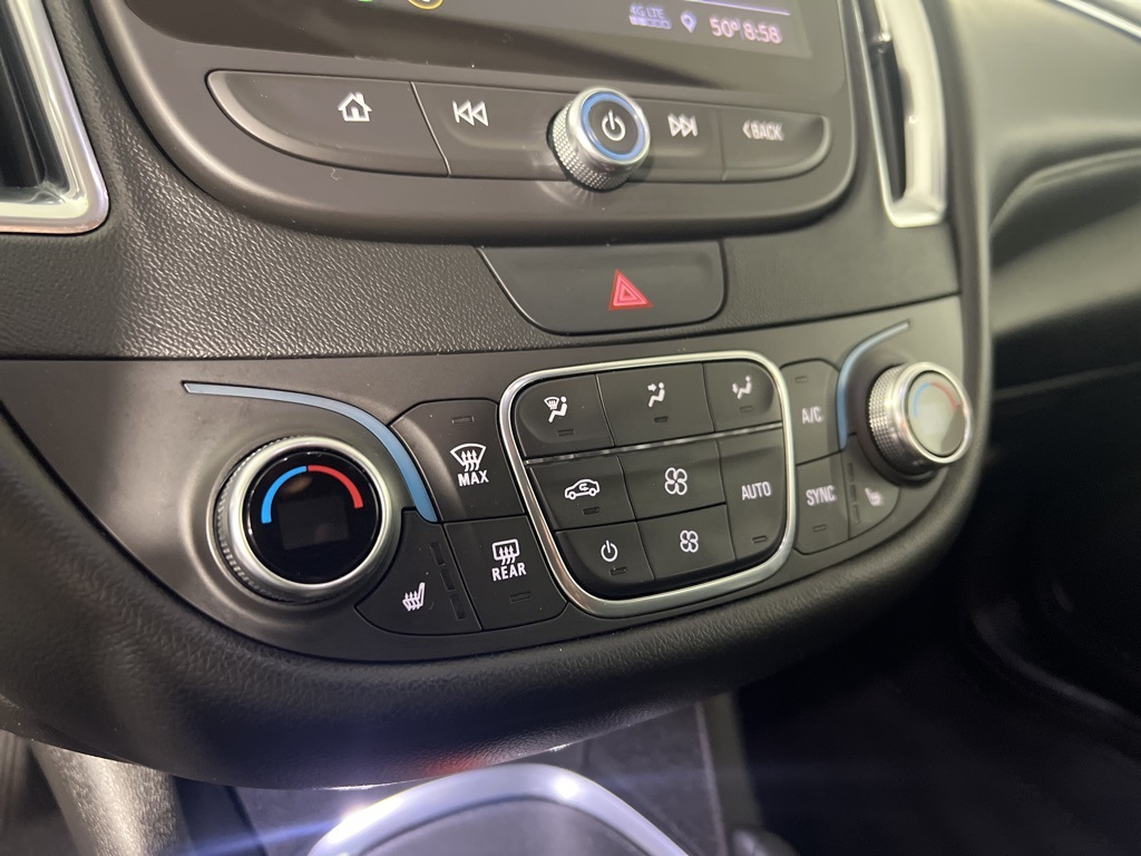 2019 Chevrolet Malibu 1LT photo 11