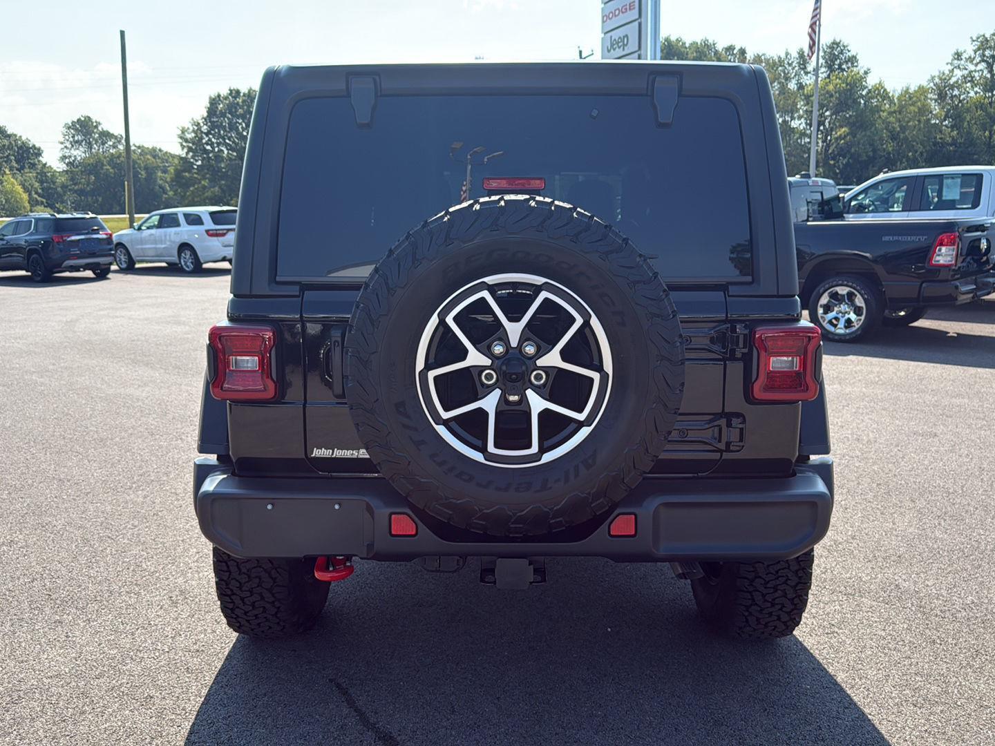 2025 Jeep Wrangler Rubicon photo 13