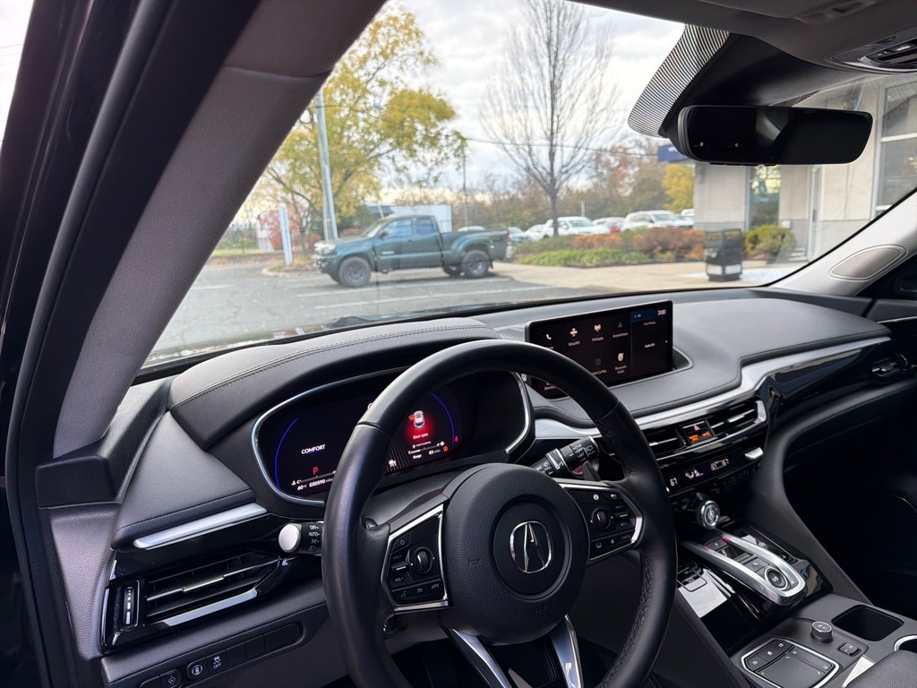 2023 Acura MDX SH-AWD photo 2