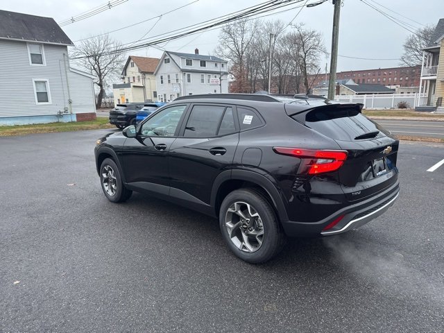 2026 Chevrolet Trax LT photo 4