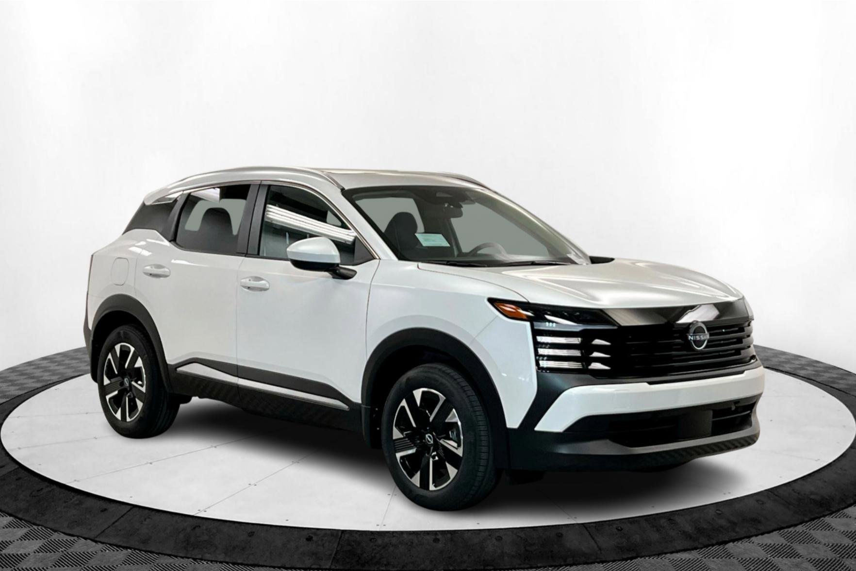 2025 Nissan Kicks SV photo 6
