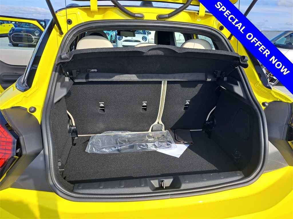 2025 Mini Cooper 4 Door Hardtop Signature photo 12