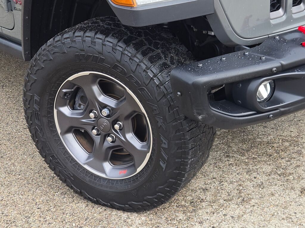 2020 Jeep Gladiator Rubicon photo 3