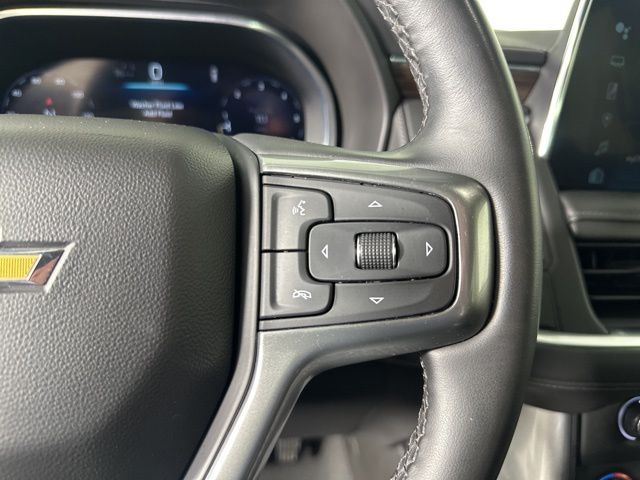 2023 Chevrolet Suburban LT photo 11