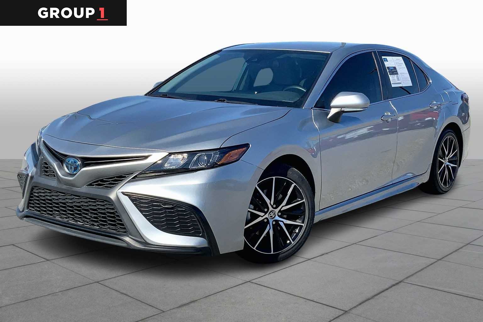 2023 Toyota Camry Hybrid SE FWD