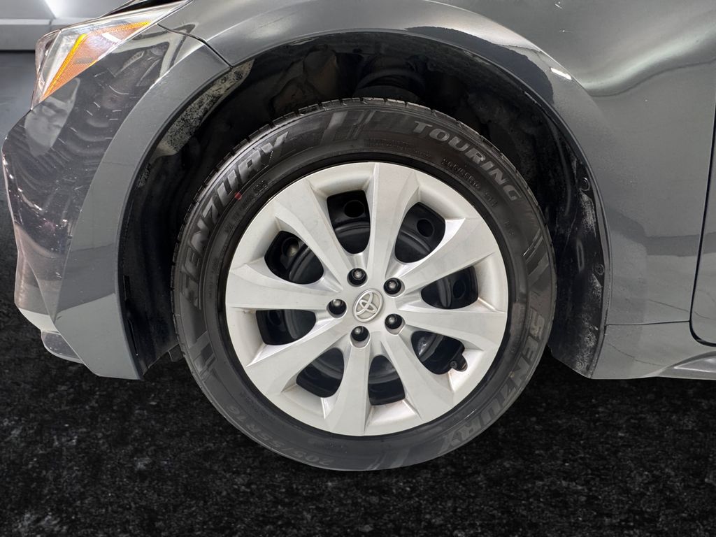 2023 Toyota Corolla LE photo 27