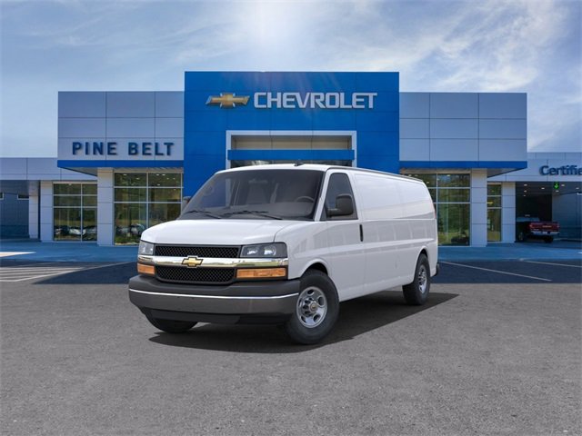 2024 Chevrolet Express Cargo 3500 photo 8