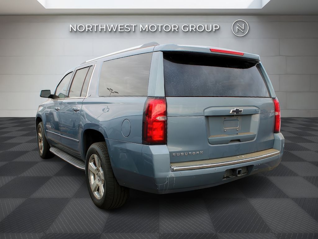 2016 Chevrolet Suburban 1500 LTZ photo 2