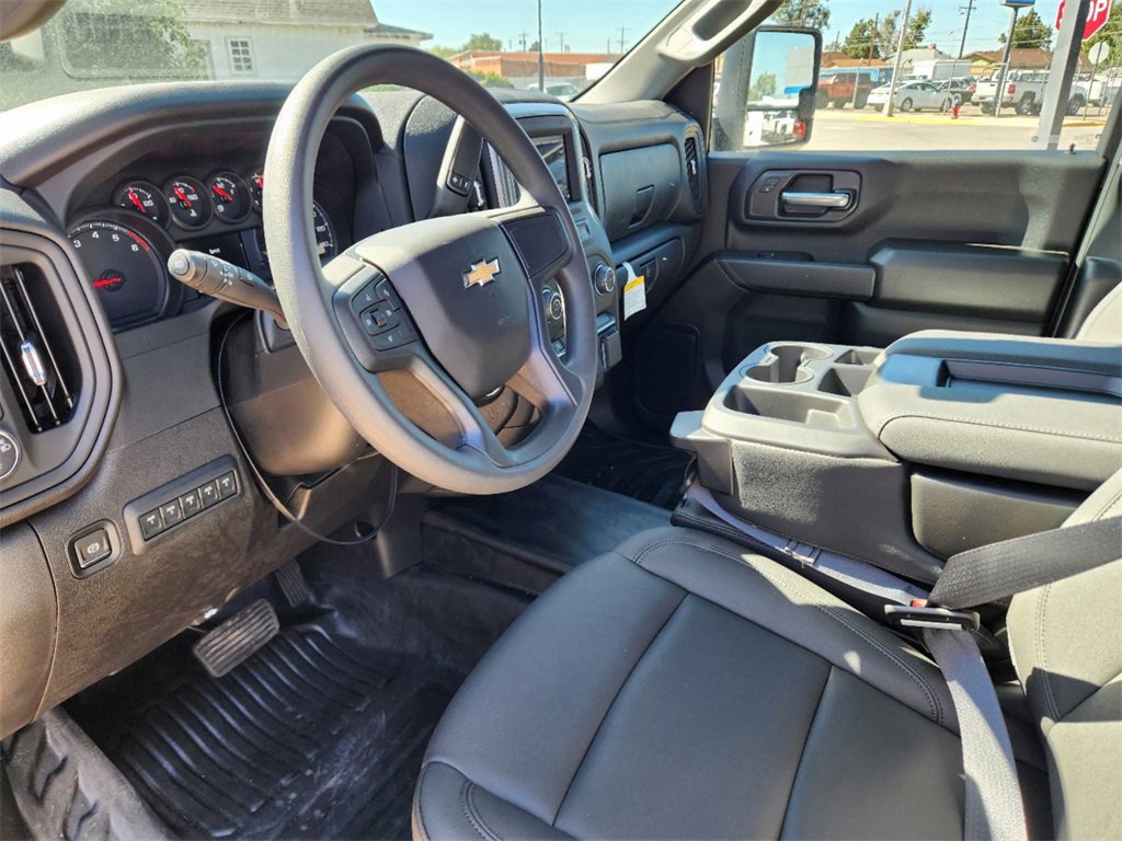 2024 Chevrolet Silverado 3500HD Work Truck photo 7