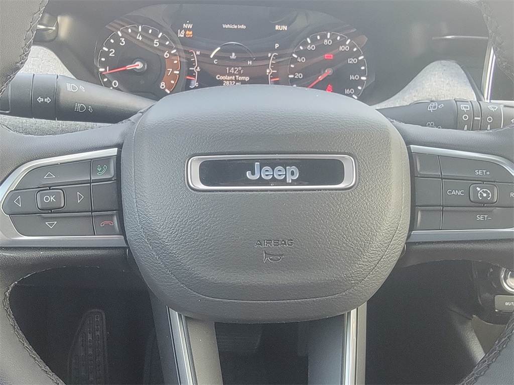 2025 Jeep Compass Latitude photo 19