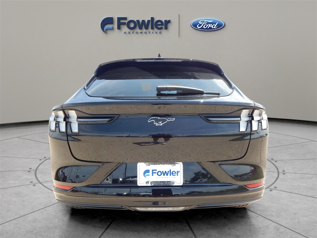 2024 Ford Mustang Mach-E Premium photo 4
