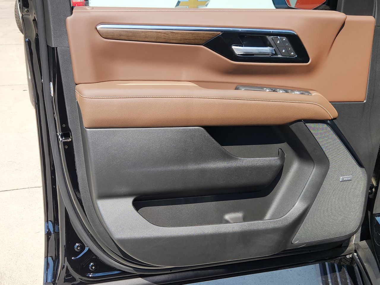 2025 Chevrolet Suburban High Country photo 22