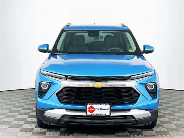 2025 Chevrolet Trailblazer LT photo 2