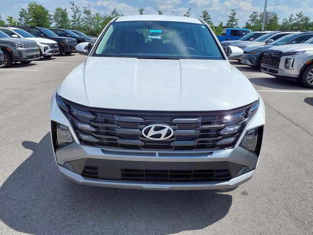 2025 Hyundai Tucson SE photo 3