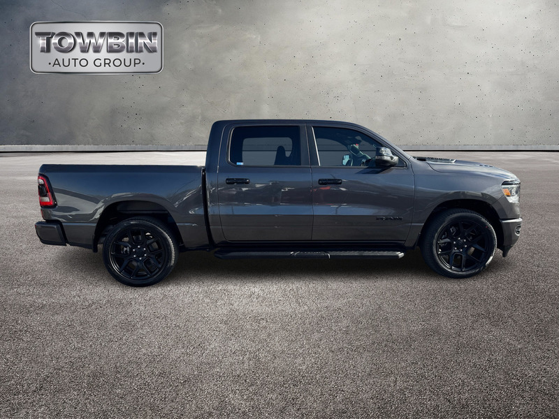 2023 Ram 1500 Laramie photo 3
