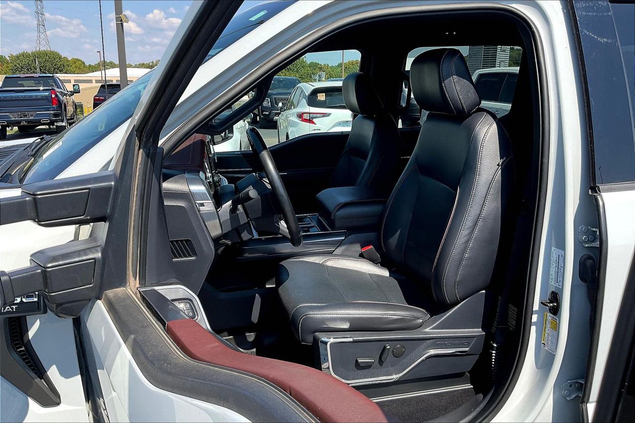 2023 Ford F-150 Lariat photo 18
