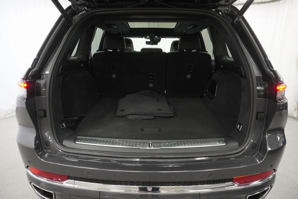 2024 Jeep Grand Cherokee Overland photo 30