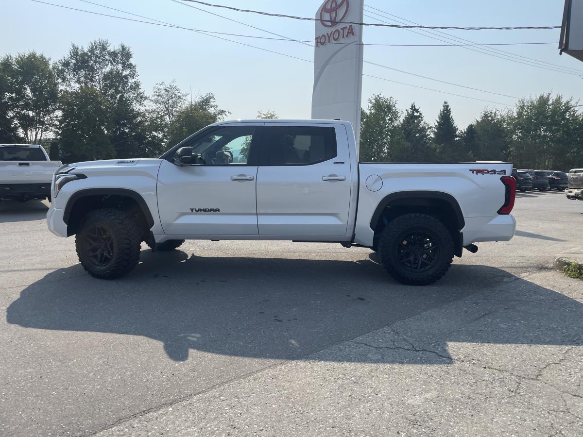 2025 Toyota Tundra Limited photo 2