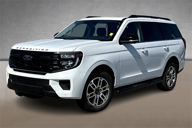 2025 Ford Expedition Active's photo