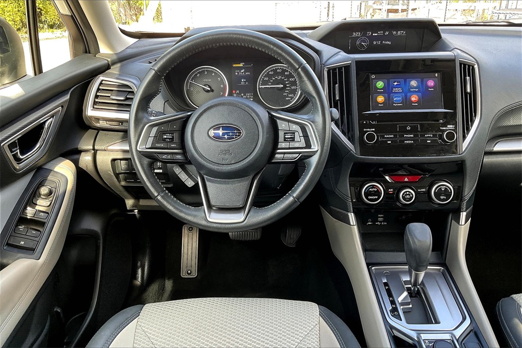 2022 Subaru Forester Premium photo 4