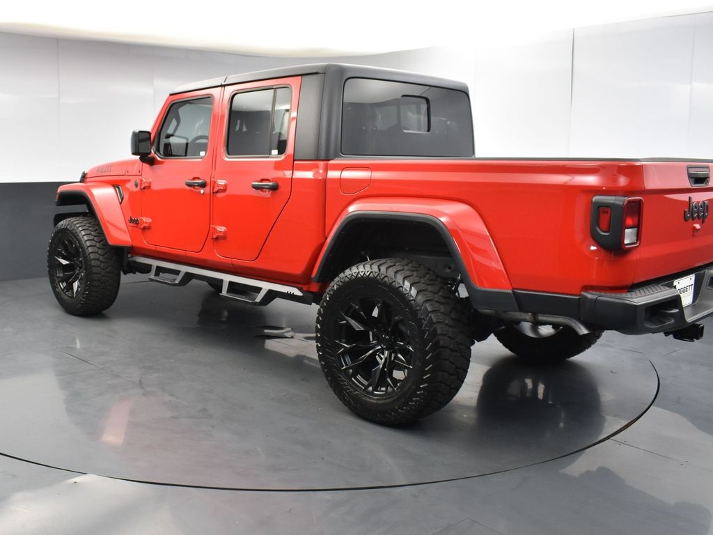 2023 Jeep Gladiator Willys photo 3