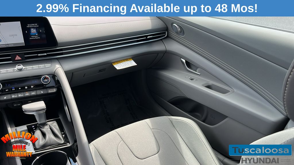 2025 Hyundai Elantra SEL Convenience photo 27