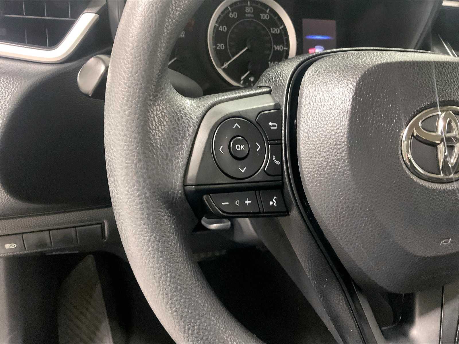 2022 Toyota Corolla LE photo 21